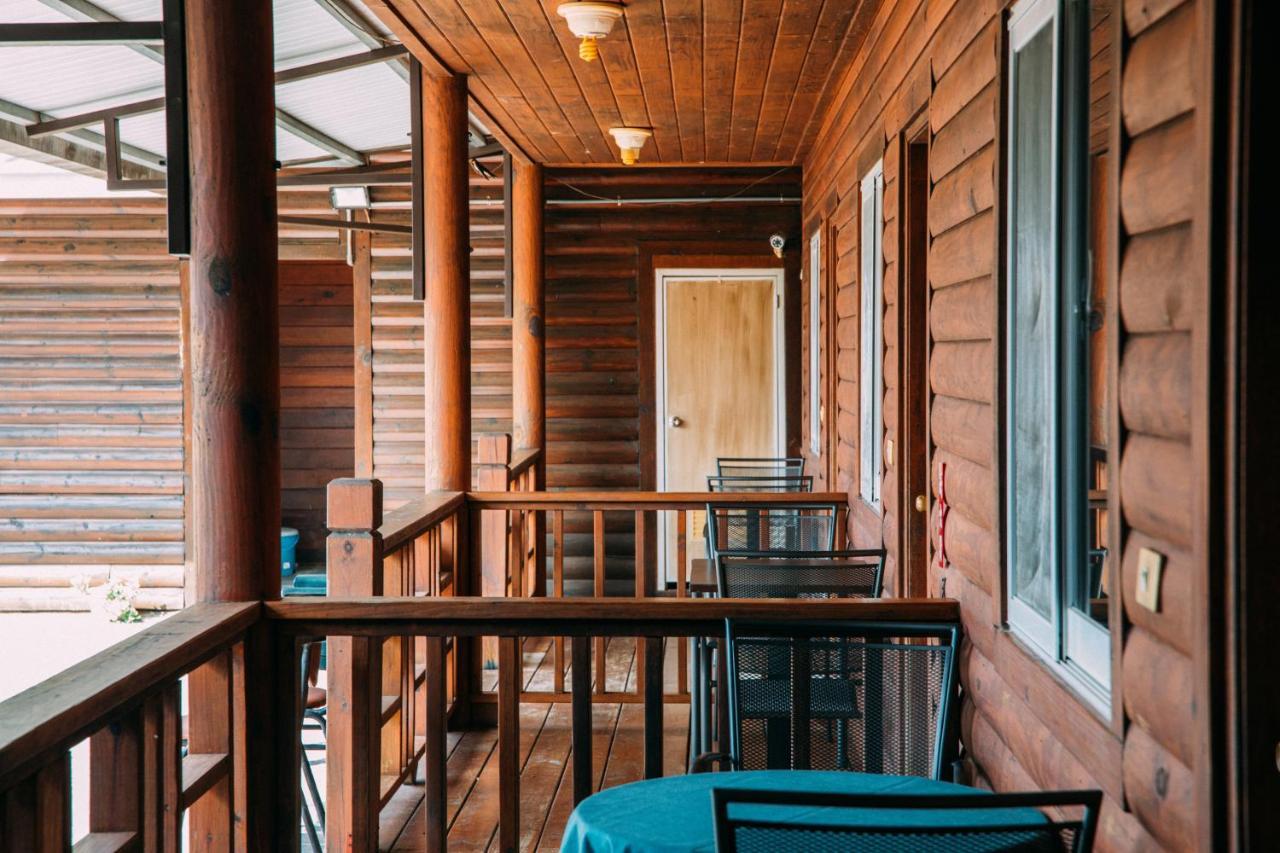 Cdr Hotspring Resort Liugui エクステリア 写真