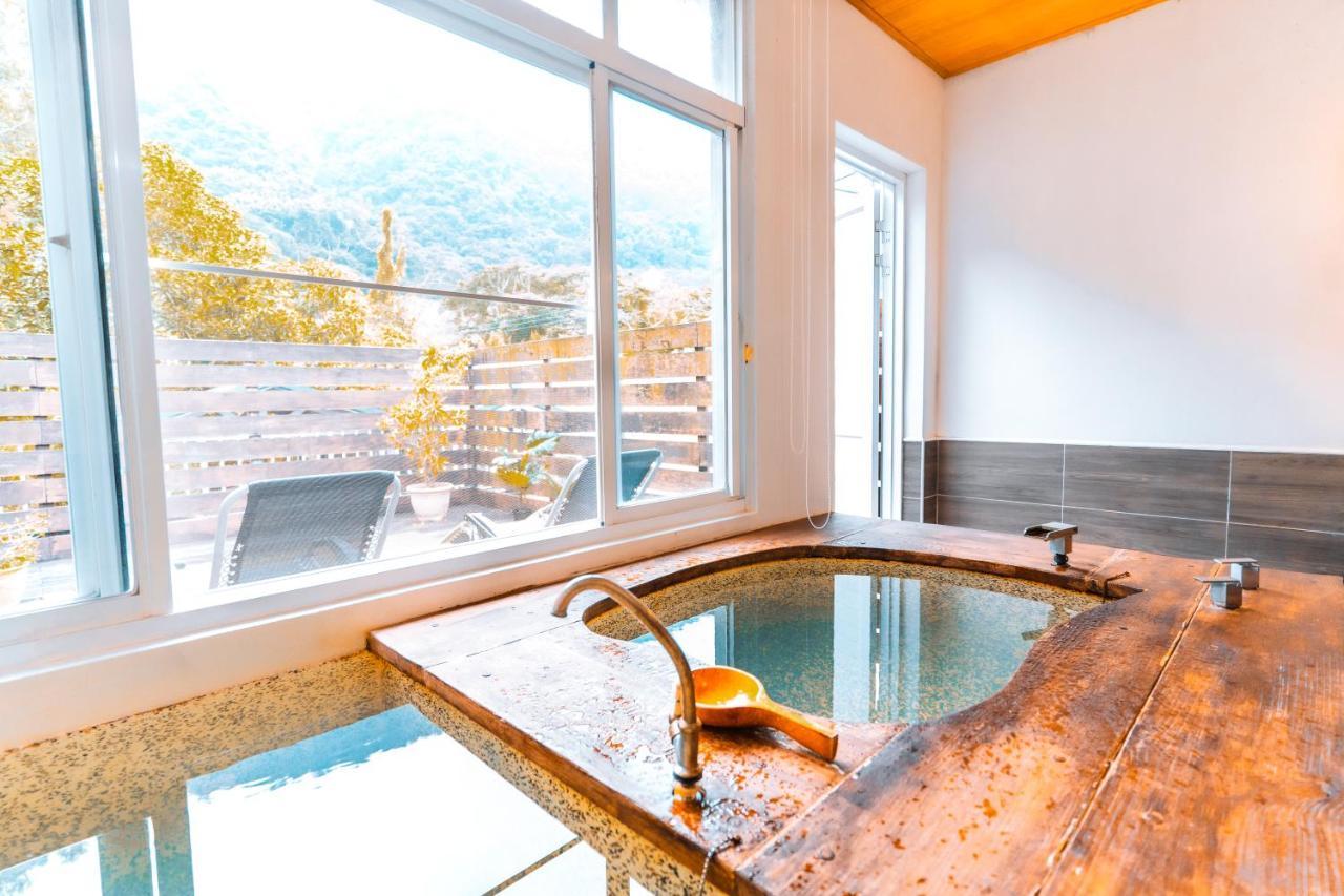 Cdr Hotspring Resort Liugui エクステリア 写真