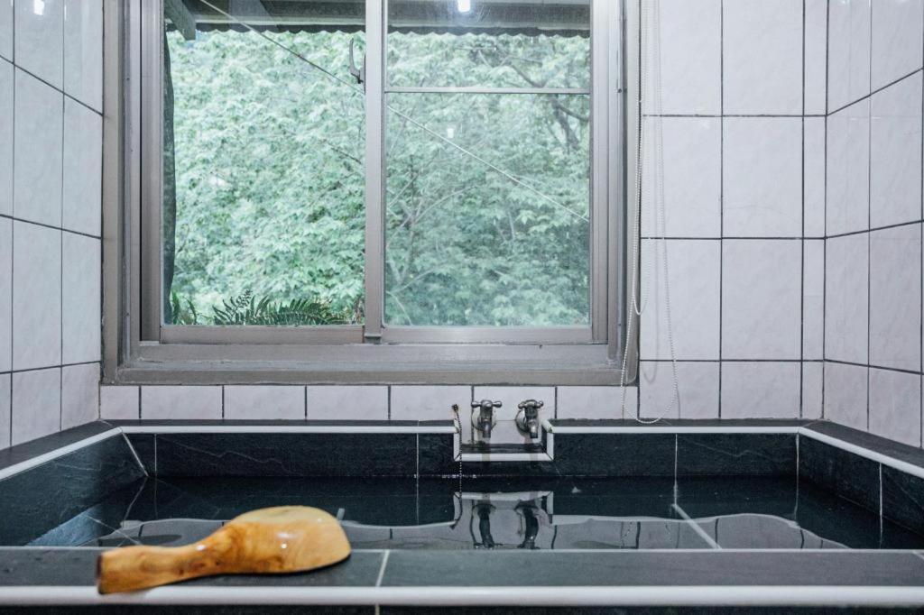 Cdr Hotspring Resort Liugui エクステリア 写真