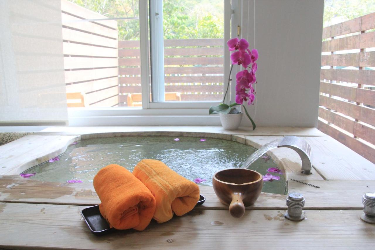 Cdr Hotspring Resort Liugui エクステリア 写真